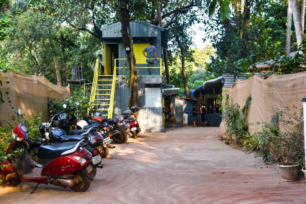 The Hosteller Goa, Анджуна Екстериор снимка